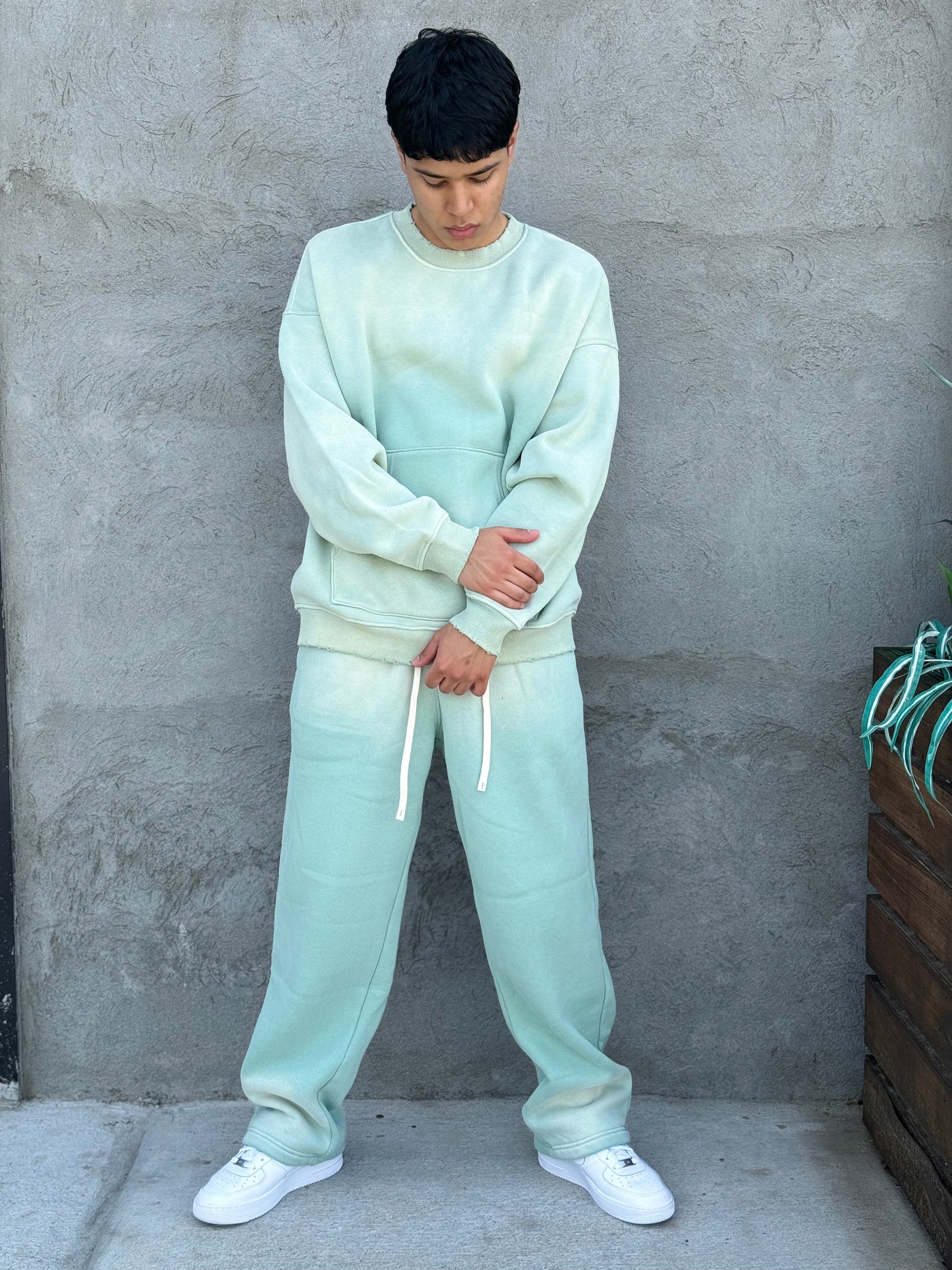 RELAXED GRADIENT SWEATPANTS